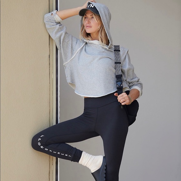 Free People Pants - Hi Rise Full Length All Out Logo Leggings✨